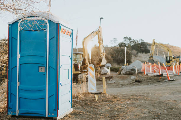 Porta potty delivery and setup in Hampton Manor, NY